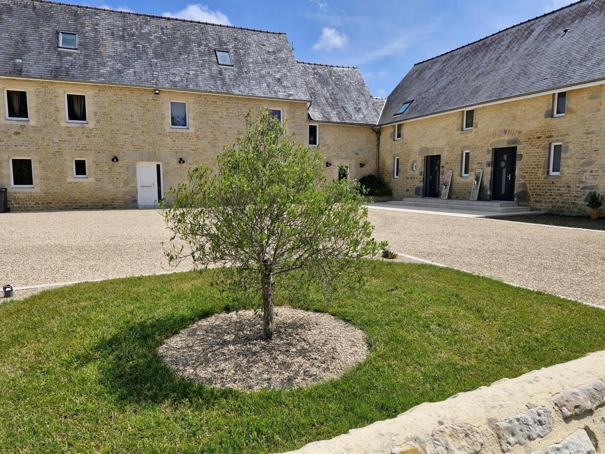Les Gites Du Val Mandeville-en-Bessin Εξωτερικό φωτογραφία
